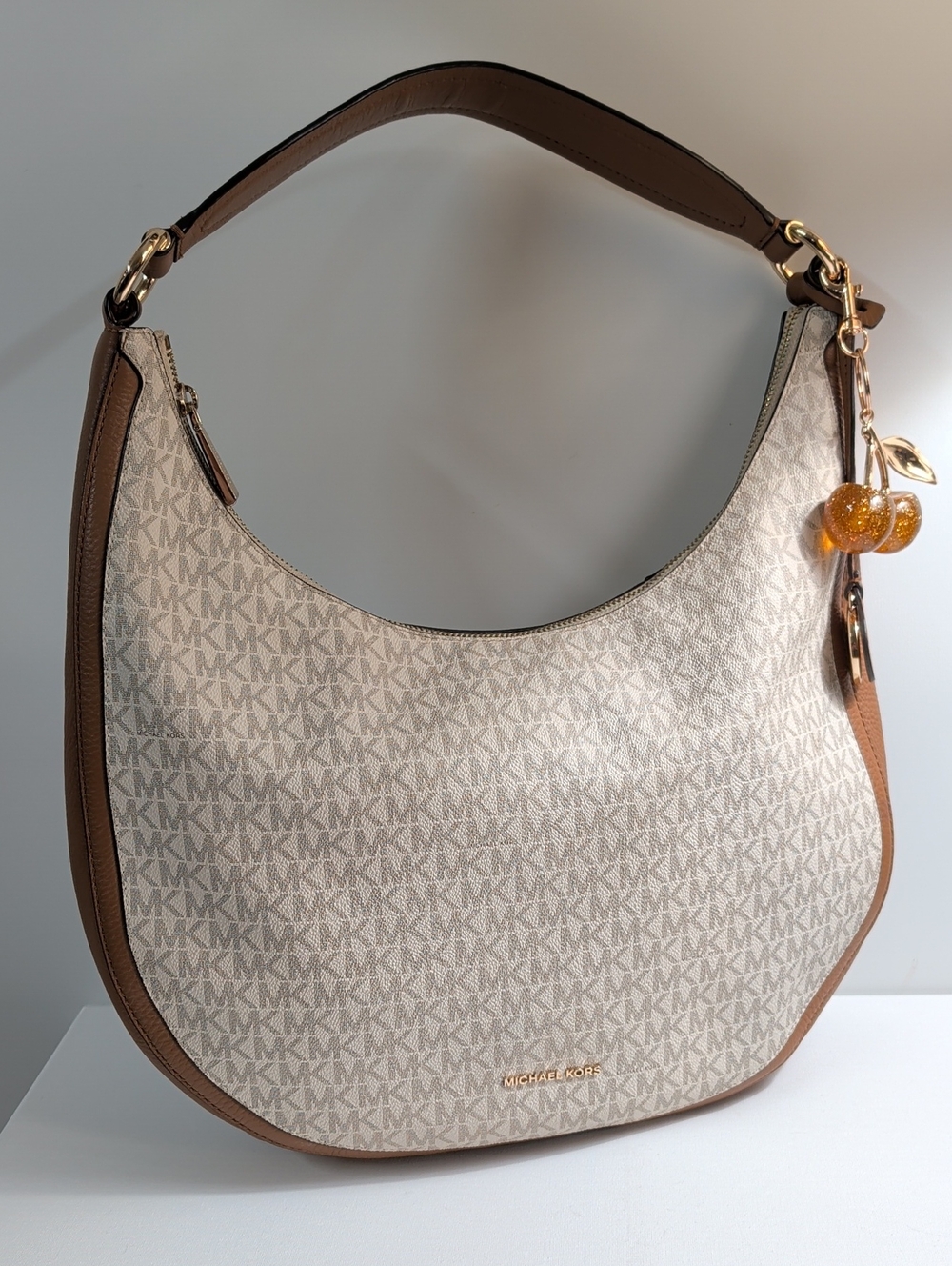 Michael Kors Lydia Large Hobo / Shoulder Bag